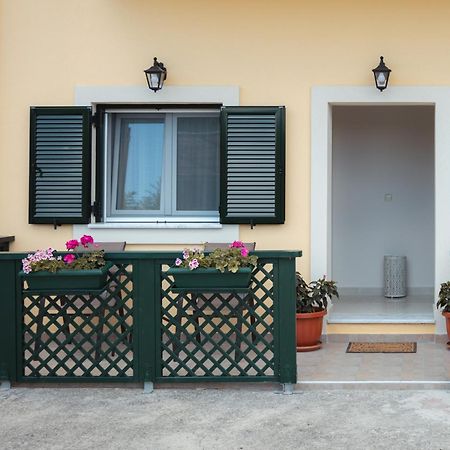 Nostalgia Corfu Town Apartments Екстер'єр фото
