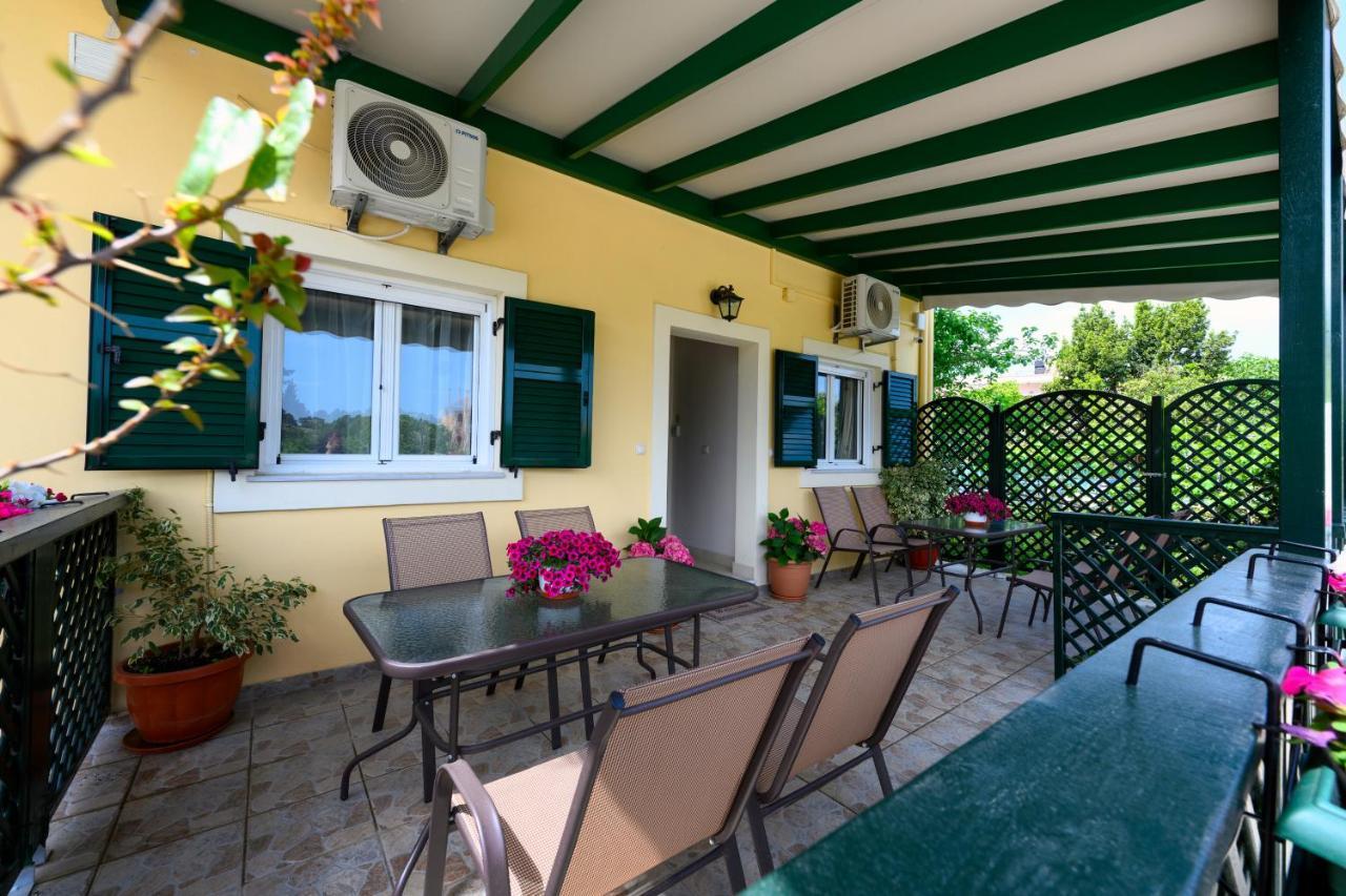 Nostalgia Corfu Town Apartments Екстер'єр фото