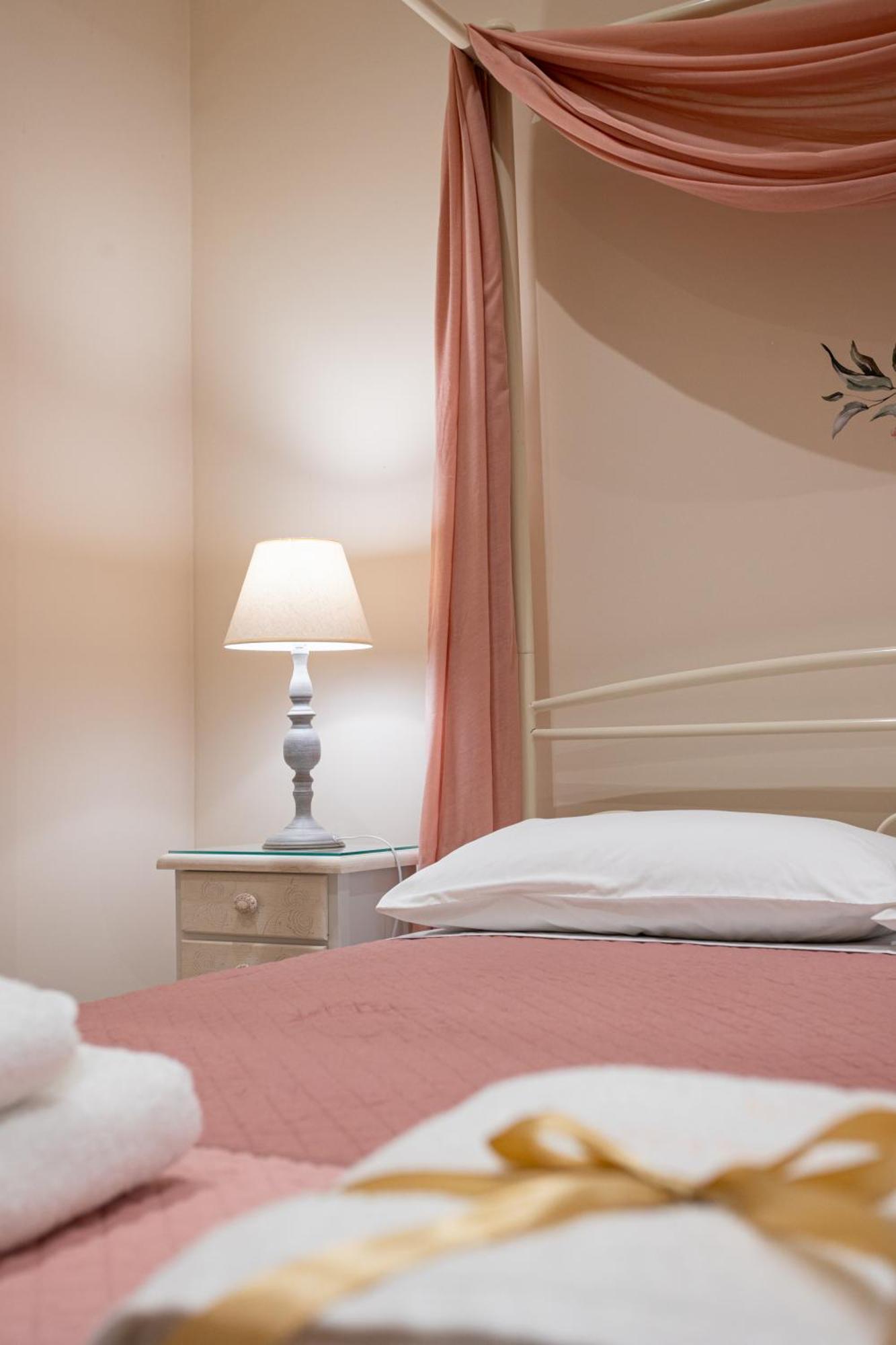 Nostalgia Corfu Town Apartments Екстер'єр фото