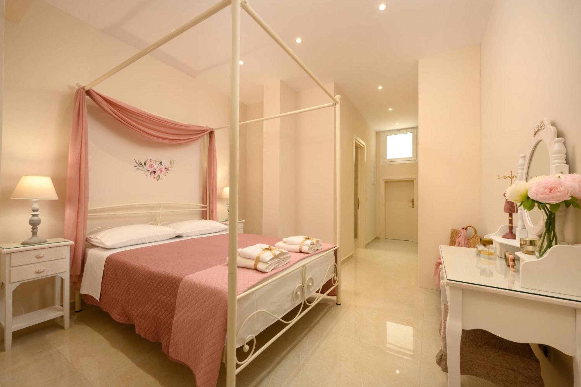 Nostalgia Corfu Town Apartments Екстер'єр фото